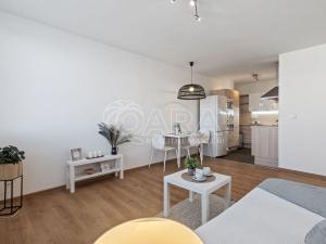 Prodej bytu 3+kk, Praha - Bohnice, Cafourkova, 58 m2