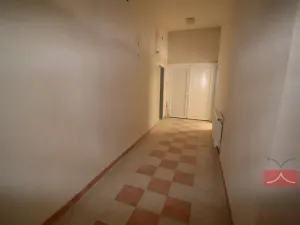 Pronájem výrobních prostor, Pelhřimov, Pražská, 665 m2