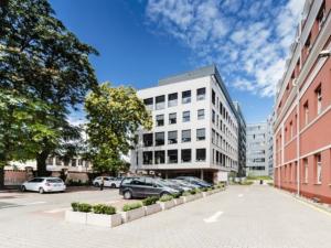 Pronájem kanceláře, Praha - Hlubočepy, Nádražní, 1055 m2