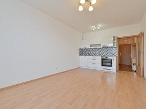 Pronájem bytu 1+kk, Praha - Kunratice, Za valem, 28 m2