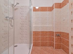 Pronájem bytu 1+kk, Praha - Kunratice, Za valem, 28 m2
