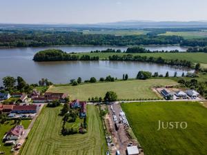 Prodej pozemku pro bydlení, Pištín - Zálužice, 2368 m2