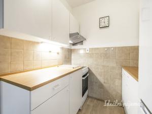 Pronájem bytu 2+kk, Praha - Vinohrady, Vinohradská, 44 m2