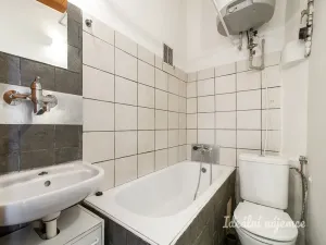 Pronájem bytu 1+kk, Praha - Vinohrady, Na Folimance, 32 m2
