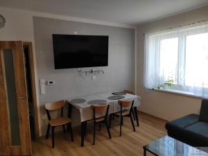 Pronájem pokoje, Olomouc, Starodružiníků, 90 m2