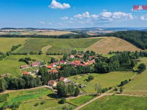 Prodej pozemku pro komerční výstavbu, Měčín, 4204 m2