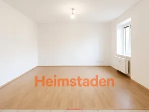 Pronájem bytu 1+kk, Havířov - Město, Hlavní třída, 37 m2