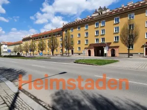 Pronájem bytu 1+kk, Havířov - Město, Hlavní třída, 37 m2