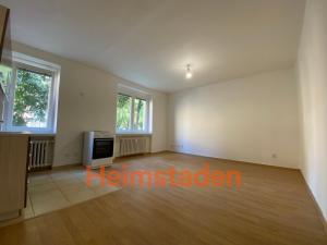 Pronájem bytu 1+kk, Karviná - Nové Město, Brožíkova, 28 m2