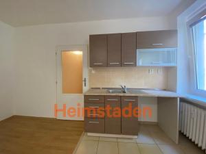 Pronájem bytu 1+kk, Karviná - Nové Město, Brožíkova, 28 m2