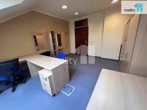 Pronájem kanceláře, Karlovy Vary - Dvory, Chebská, 22 m2