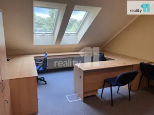 Pronájem kanceláře, Karlovy Vary - Dvory, Chebská, 22 m2