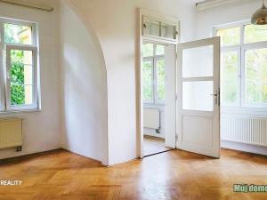 Pronájem bytu 3+1, Praha - Dejvice, Na Šťáhlavce, 90 m2