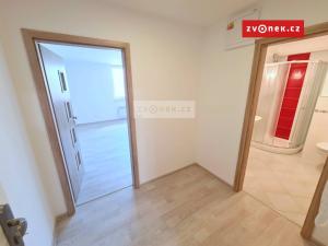 Pronájem bytu 1+kk, Zlín - Malenovice, Švermova, 28 m2