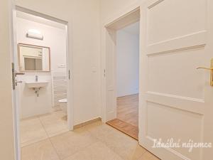 Pronájem bytu 2+kk, Brno, Mrkosova, 33 m2