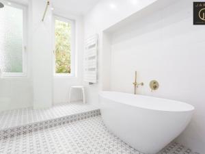 Prodej bytu 4+1, Karlovy Vary, Vřídelní, 127 m2