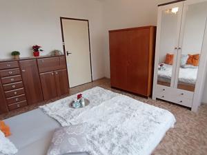 Pronájem bytu 2+kk, České Budějovice - České Budějovice 2, Lhenická, 42 m2
