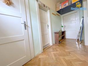 Pronájem bytu 1+1, Praha - Záběhlice, Roztylské sady, 39 m2