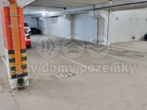 Prodej garážového stání, Praha, Ve Lhotce, 12 m2