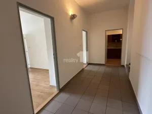 Pronájem kanceláře, Náchod, Masarykovo náměstí, 25 m2