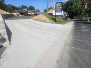 Prodej obchodního prostoru, Petrovice, 450 m2