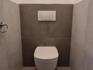 Pronájem bytu 2+kk, Pardubice - Zelené Předměstí, Pod Vinicí, 63 m2