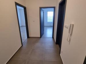 Pronájem bytu 2+kk, Pardubice - Zelené Předměstí, Pod Vinicí, 63 m2
