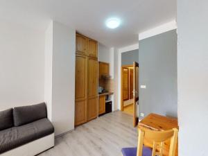 Pronájem bytu 1+kk, Praha - Vršovice, Donská, 35 m2