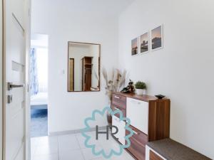 Pronájem bytu 2+kk, Praha - Michle, Hodonínská, 42 m2