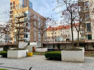 Pronájem bytu 1+kk, Praha - Vinohrady, Korunní, 30 m2