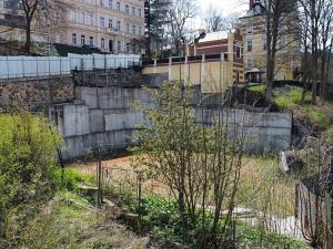 Prodej pozemku pro komerční výstavbu, Karlovy Vary, Hálkův vrch, 1340 m2