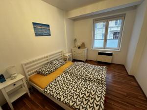 Pronájem bytu 2+1, Praha - Žižkov, Viklefova, 50 m2