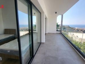 Prodej atypického bytu, Kypr, Chloraka, 178 m2