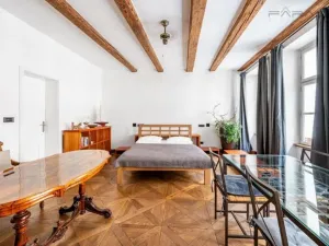 Prodej bytu 2+1, Praha - Staré Město, Karlova, 79 m2