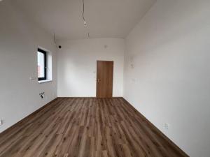 Prodej bytu 1+kk, Modřice, náměstí Míru, 31 m2