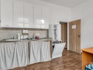 Prodej vícegeneračního domu, Valeč, Náměstí, 287 m2