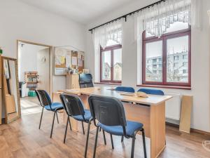 Prodej vícegeneračního domu, Valeč, Náměstí, 287 m2