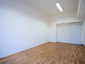 Pronájem kanceláře, Krnov - Pod Bezručovým vrchem, Revoluční, 328 m2