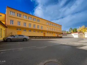 Pronájem kanceláře, Krnov - Pod Bezručovým vrchem, Revoluční, 328 m2