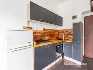 Pronájem bytu 1+kk, Praha - Michle, Michelská, 25 m2