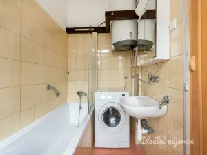 Pronájem bytu 1+kk, Praha - Michle, Michelská, 25 m2