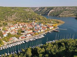 Prodej apartmánu, Chorvatsko, Skradin, 665 m2