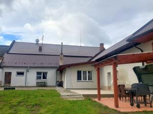 Prodej rodinného domu, Dub nad Moravou - Tučapy, 450 m2