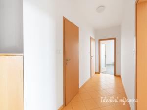 Pronájem bytu 3+kk, Praha - Dolní Měcholupy, Kryšpínova, 83 m2