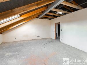 Prodej bytu 1+kk, Ovčáry, Na Bulánce, 32 m2