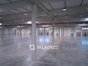 Pronájem skladu, Mikulov, 2000 m2