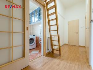 Prodej bytu 2+kk, Praha - Malá Strana, Újezd, 47 m2