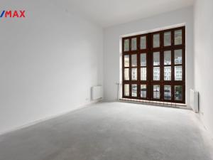 Prodej bytu 5+kk, Karlovy Vary, Divadelní náměstí, 241 m2
