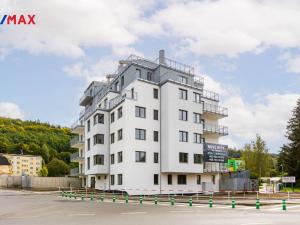 Prodej bytu 2+kk, Karlovy Vary, Šumavská, 64 m2