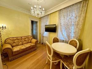 Prodej bytu 2+kk, Karlovy Vary, Vřídelní, 36 m2